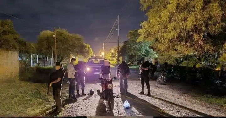 Clorinda: detuvieron a un motociclista con dosis de cocaína en pleno centro