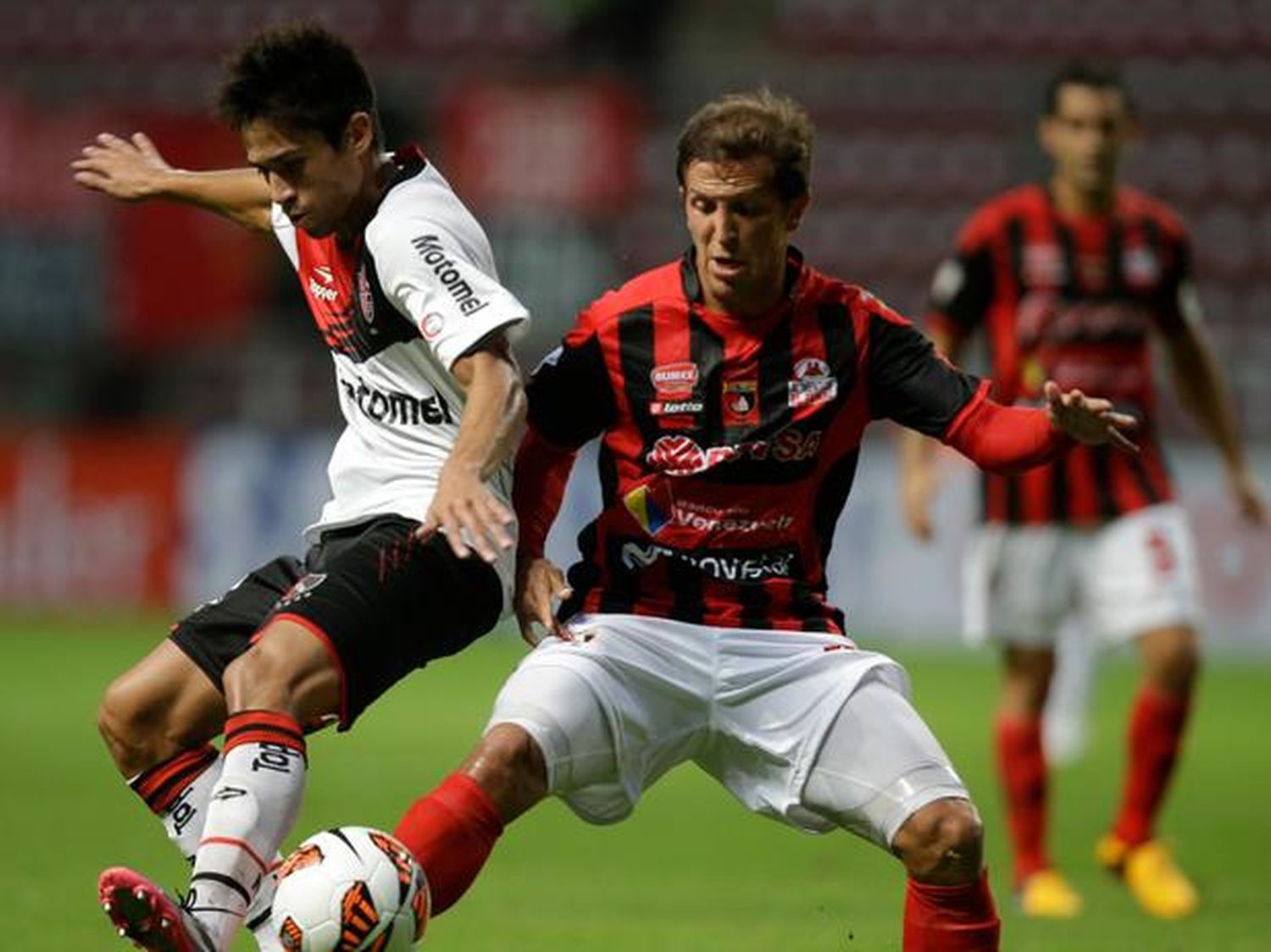 Newell´s perdió y se complicó en la Copa