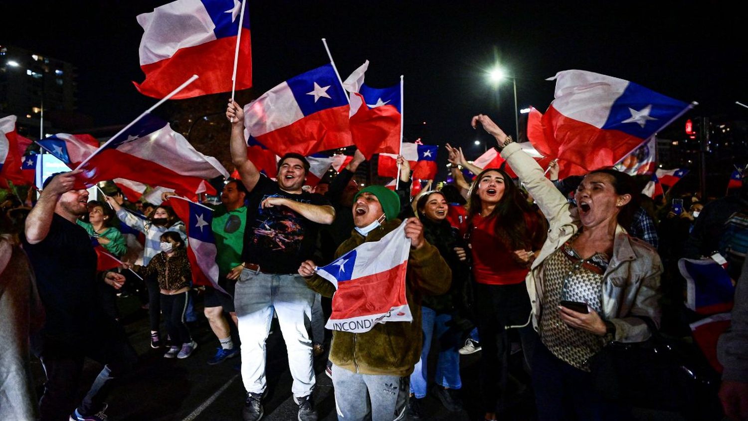 NO QUIEREN REPETIR HISTORIAS: por abrumadora mayoría rechazan reforma constitucional en Chile