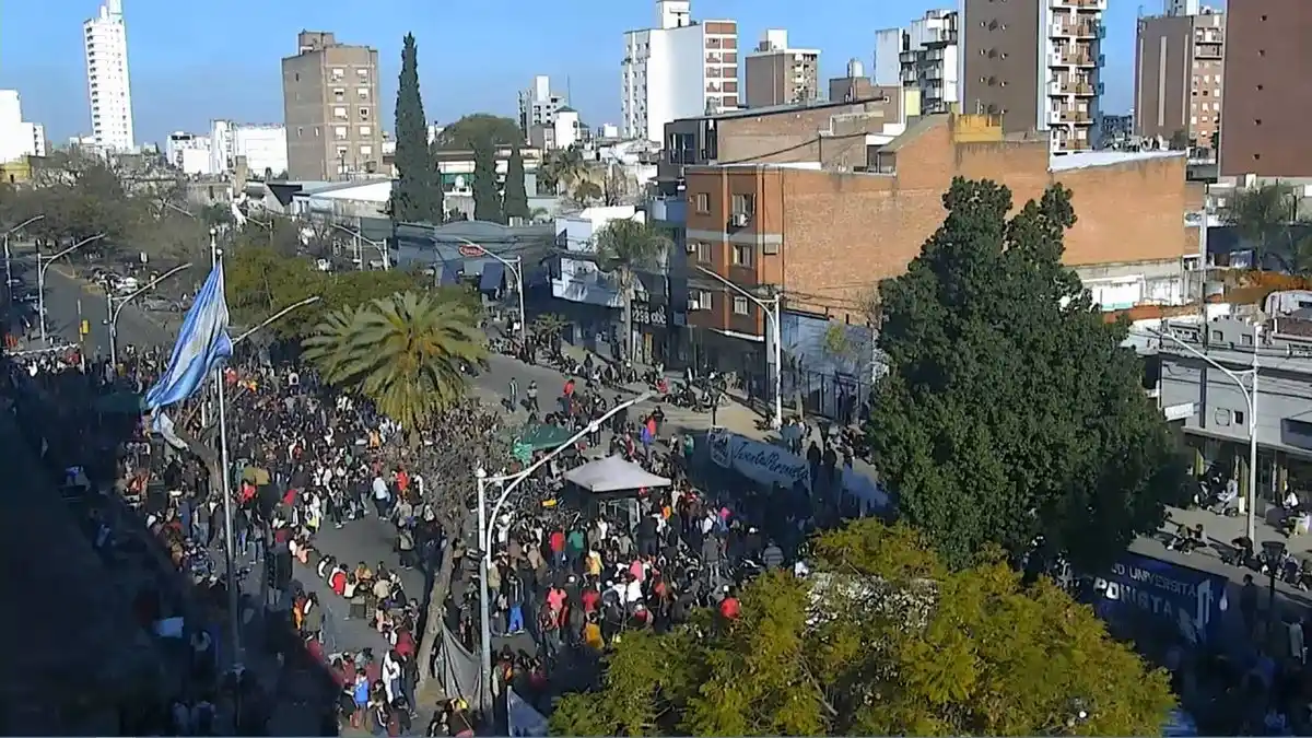 Se realiza un “Estudiantazo” en defensa de la Universidad Pública