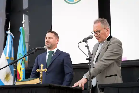 Alberto Descalzo juró un año después de haber sido electo primer concejal de Ituzaingó