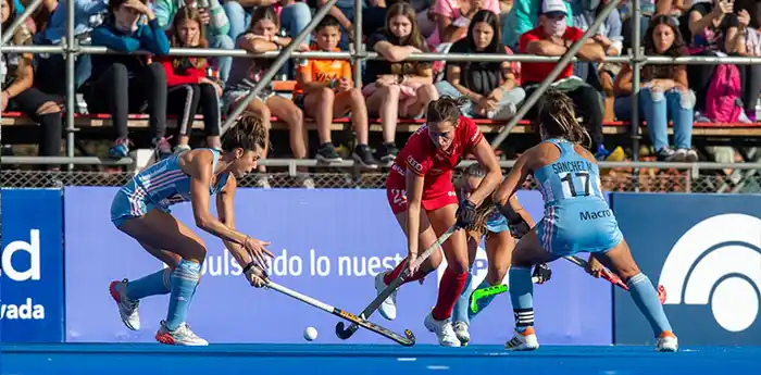 Las Leonas arrancaron con una victoria ente Bélgica