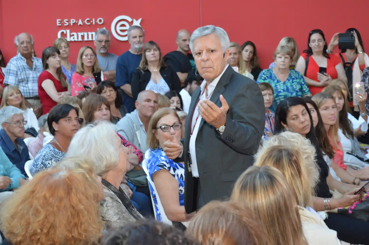 El pensamiento y la música se adueñaron de Espacio Clarín 