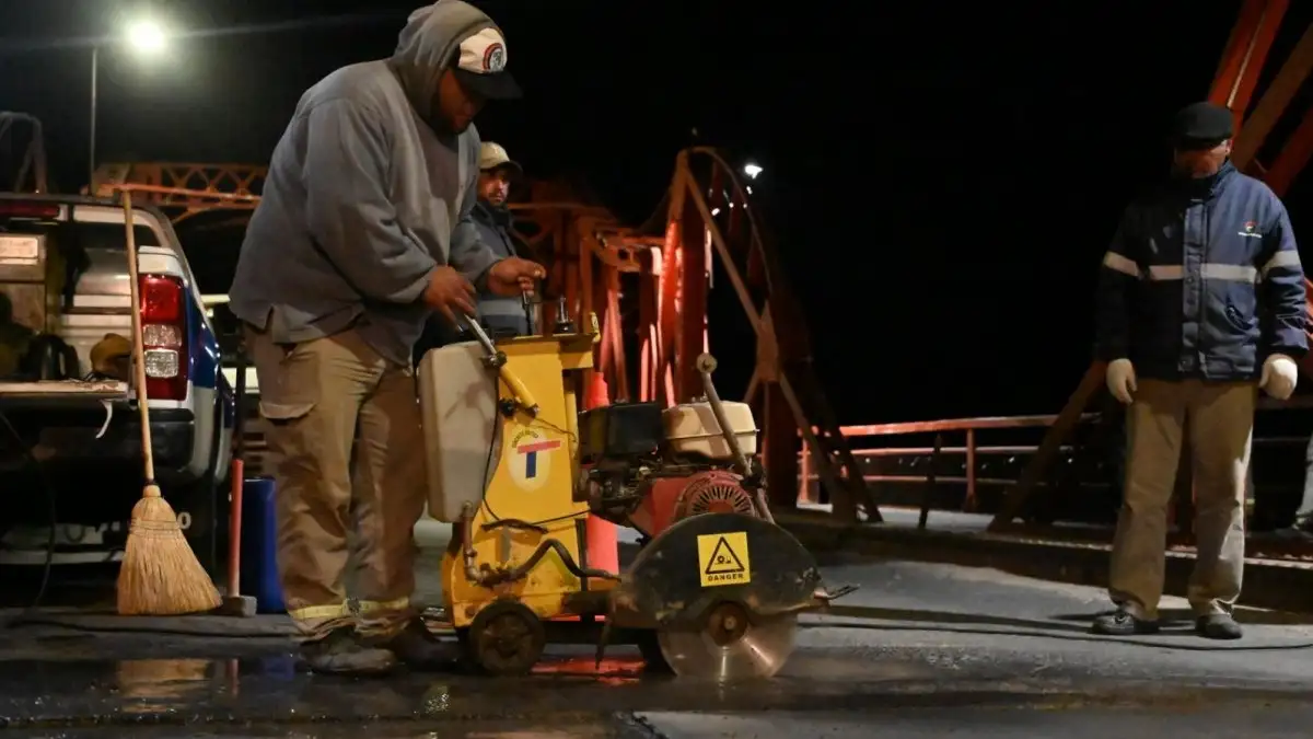 Por reparaciones, esta noche habrá cortes en el puente Méndez Casariego