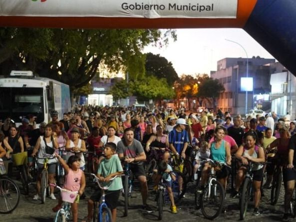 A las 20:30 inicia la última bicicleteada del año.Foto:Prensa Municipalidad de Rafaela