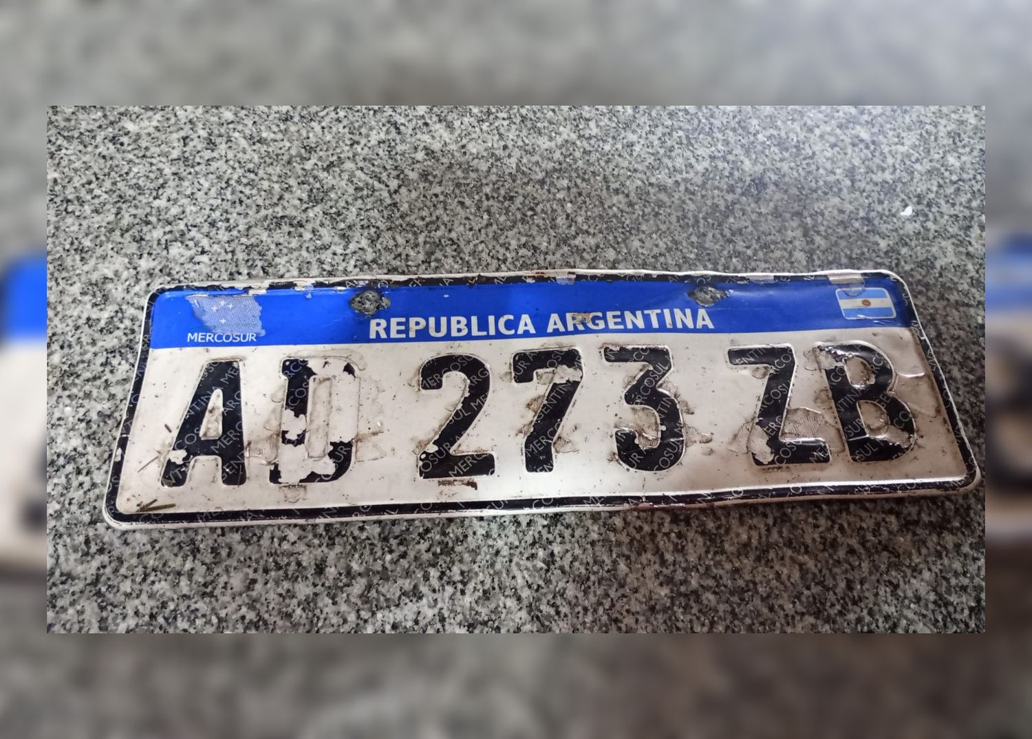 Encontraron patente en Almafuerte y French
