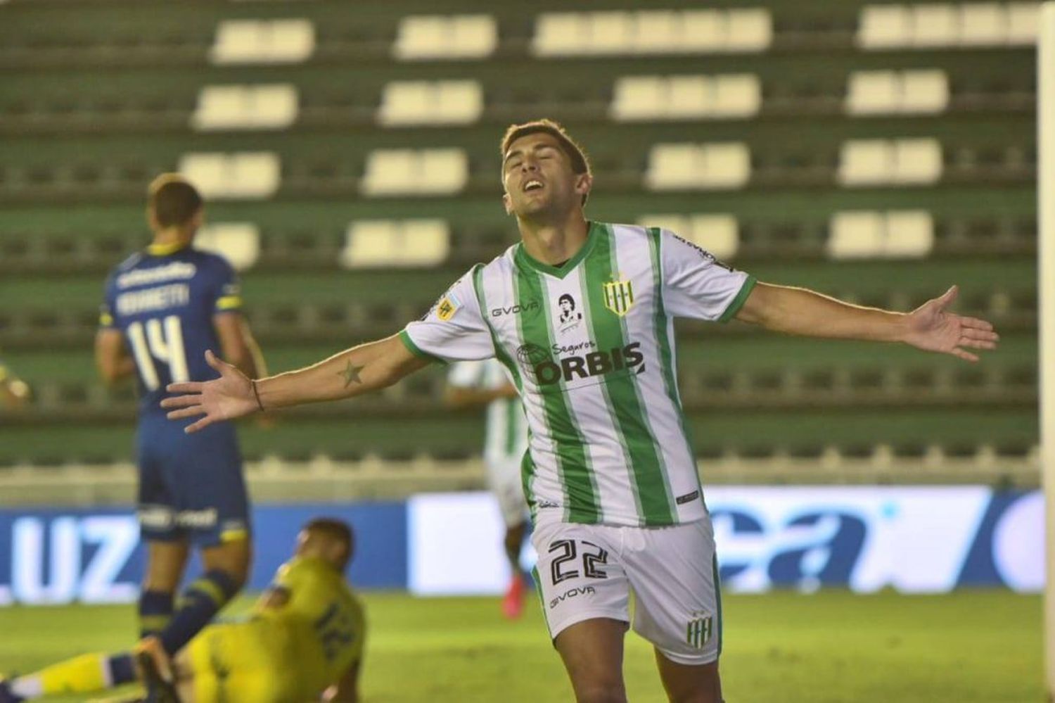 A Banfield no le alcanzó con el gol de Alvarez