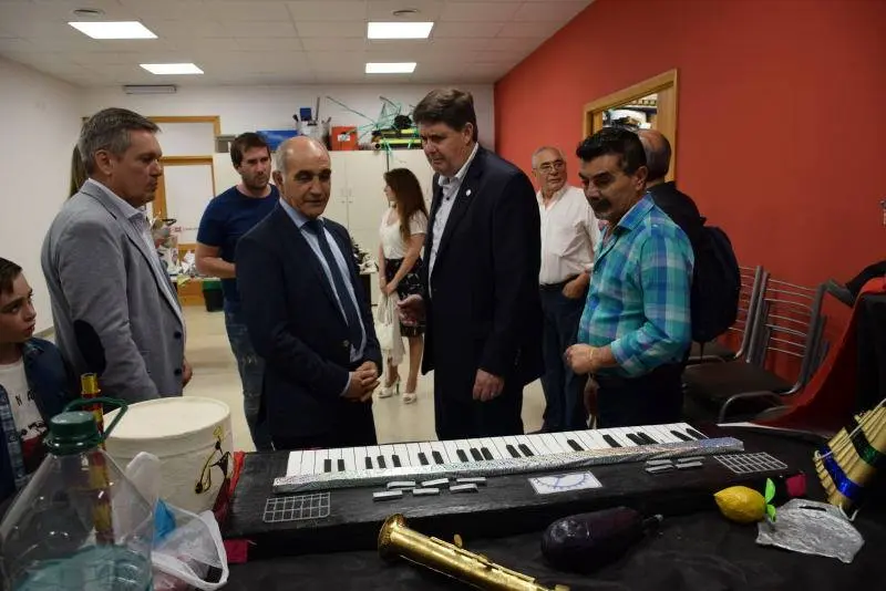 SAN CAYETANO: El vicegobernador Salvador visitó el Espacio Cultural