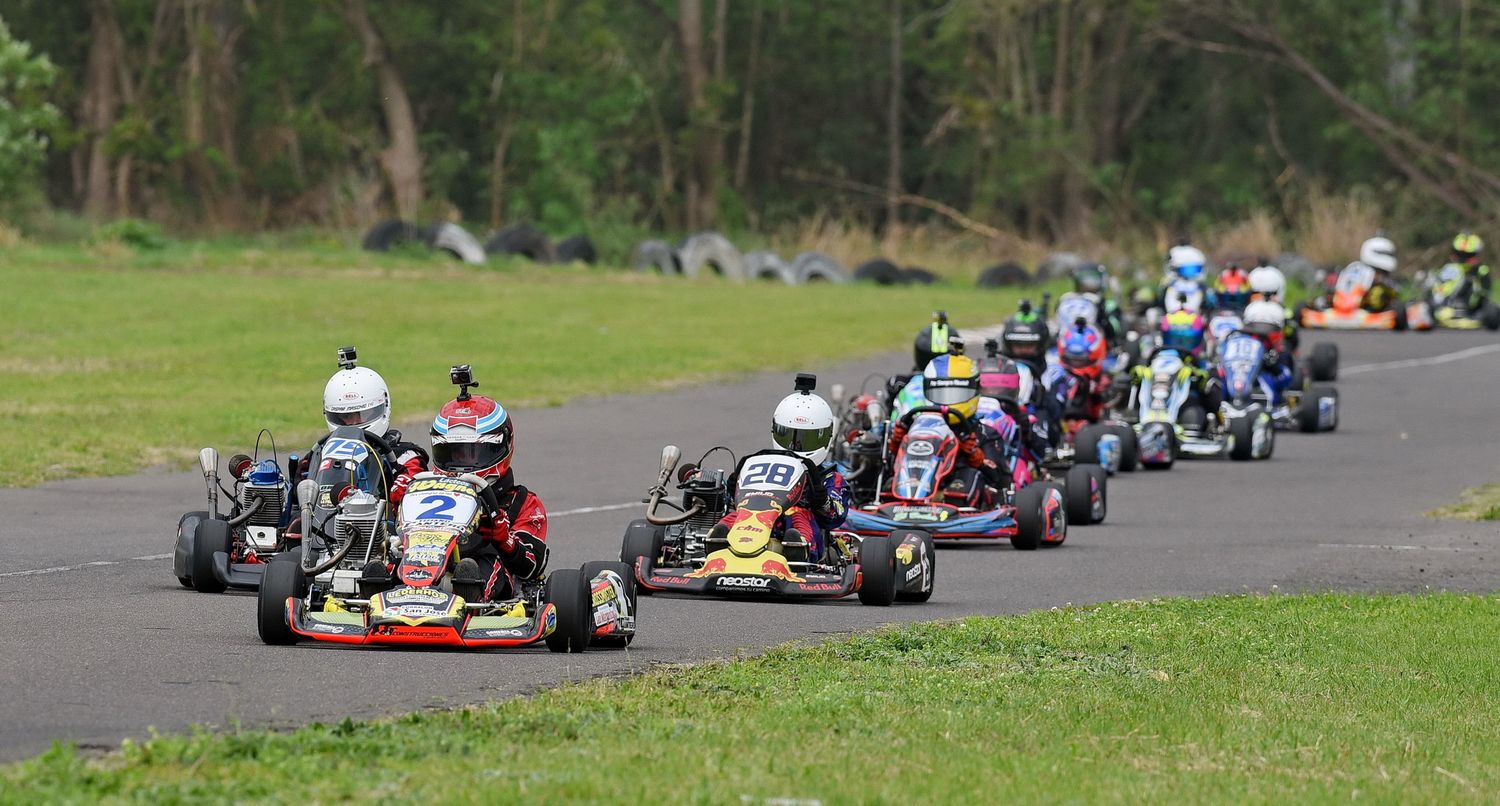 Excepcional presentación del Karting
entrerriano en el kartódromo Jorge Fare