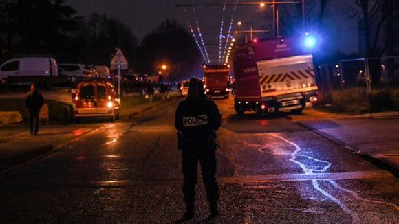 ¡TRAGEDIA EN FRANCIA! Mueren 10 personas en un incendio, entre ellas 5 niños