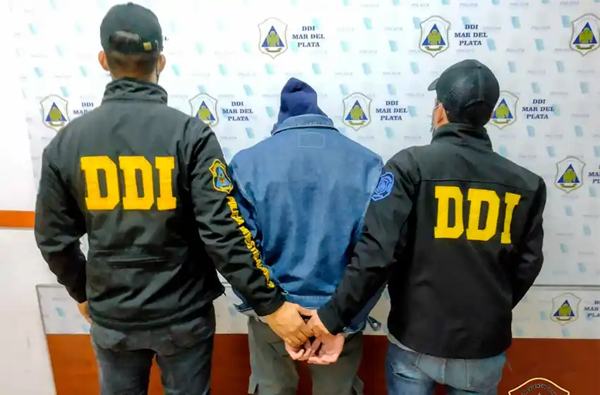 Sospechosos por robo de autos fueron detenidos por tenencia de estupefacientes