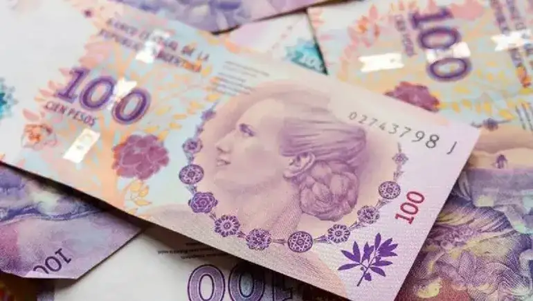 Actualmente, $100 equivalen tan solo a 8 centavos de dólar