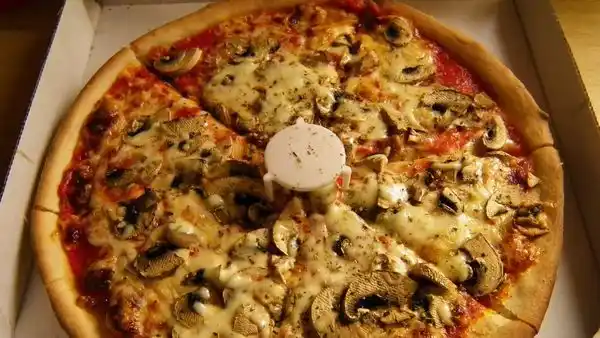 Las peligrosas sustancias que ocultan los envoltorios de comida rápida