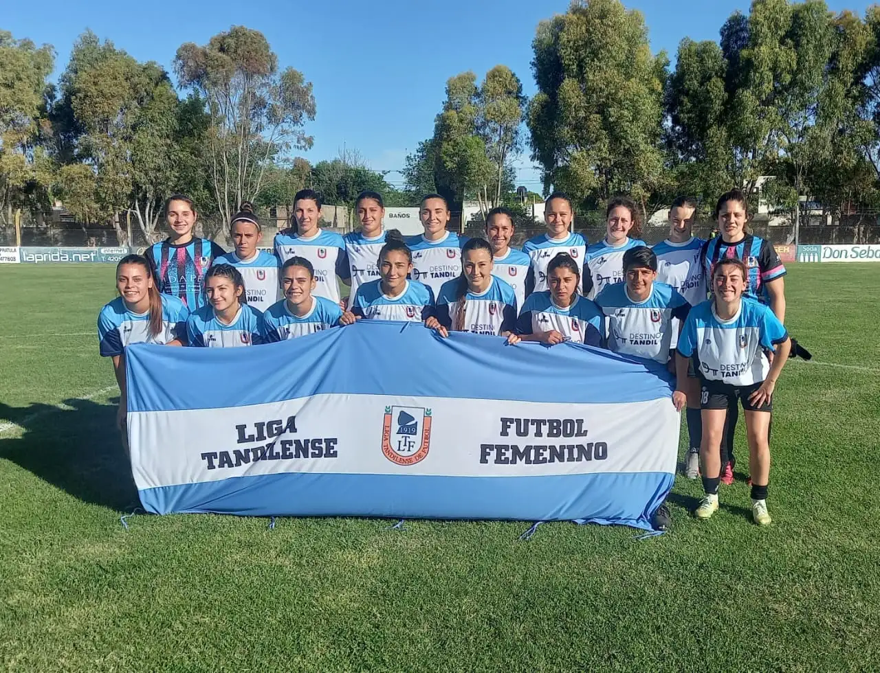 FOTO LIGA TANDILENSE DE FÚTBOL La selección, en Laprida.