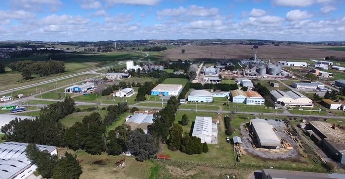 Presentaron un proyecto para crear una red de parques industriales sustentables en Provincia