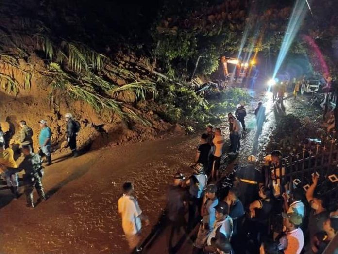 TRAGEDIA EN COLOMBIA: al menos siete muertos y nueve heridos deja derrumbe en Antioquia