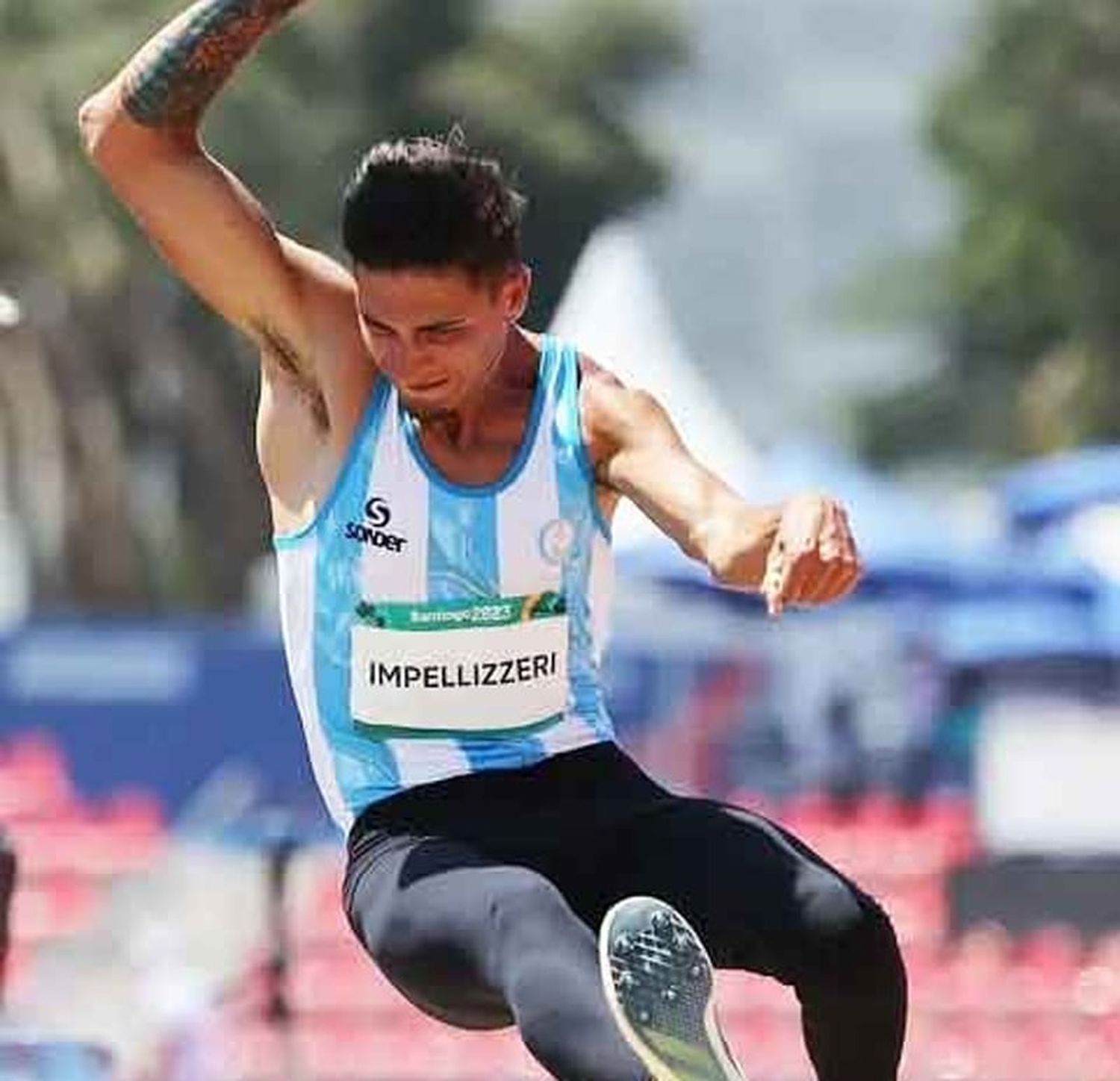 Brian Impellizzeri ganó la medalla dorada en salto en largo T37