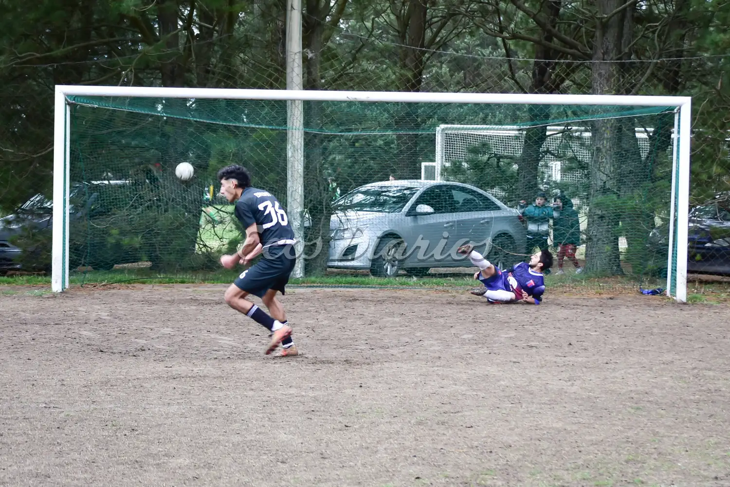 Festejo de Bruno Del Hoyo, tras reivindicarse del penal fallado en la semifinal