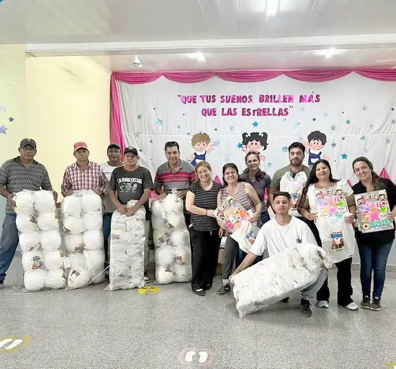 Llegaron a las escuelas los juguetes que
el Gobierno entregará por Reyes Magos