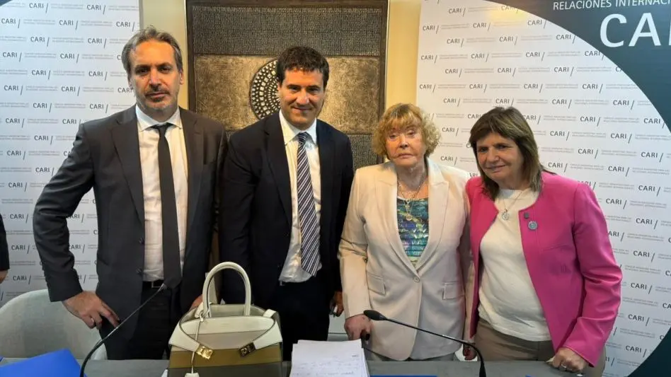 Abad: "La Boleta Única de Papel fue un éxito y no permitiremos retrocesos en la calidad democrática"