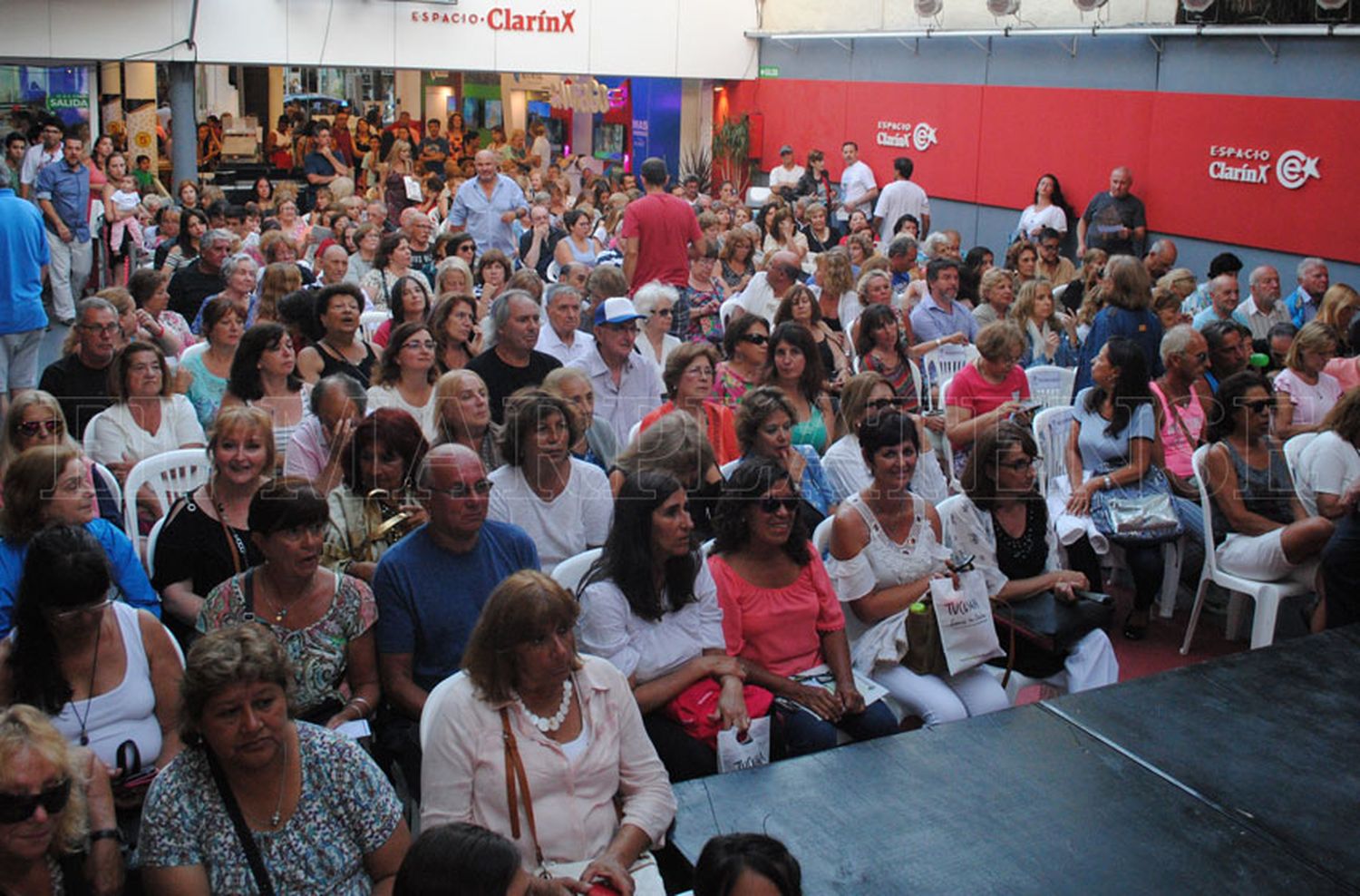 El arte, la música y el cine  se juntan en Espacio Clarín