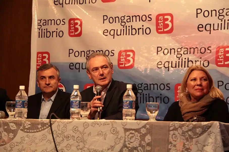 Con Carrió y Morales, el radicalismo de la provincia presentó a sus candidatos