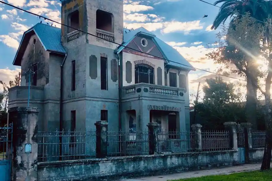 Casa Francisco Zurbriggen - Zenón Pereyra