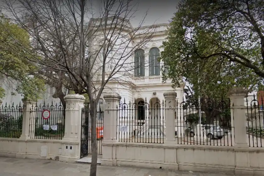 Provincia ofertó para frenar la expropiación de una escuela: la comunidad educativa sigue intranquila por el cumplimiento de plazos