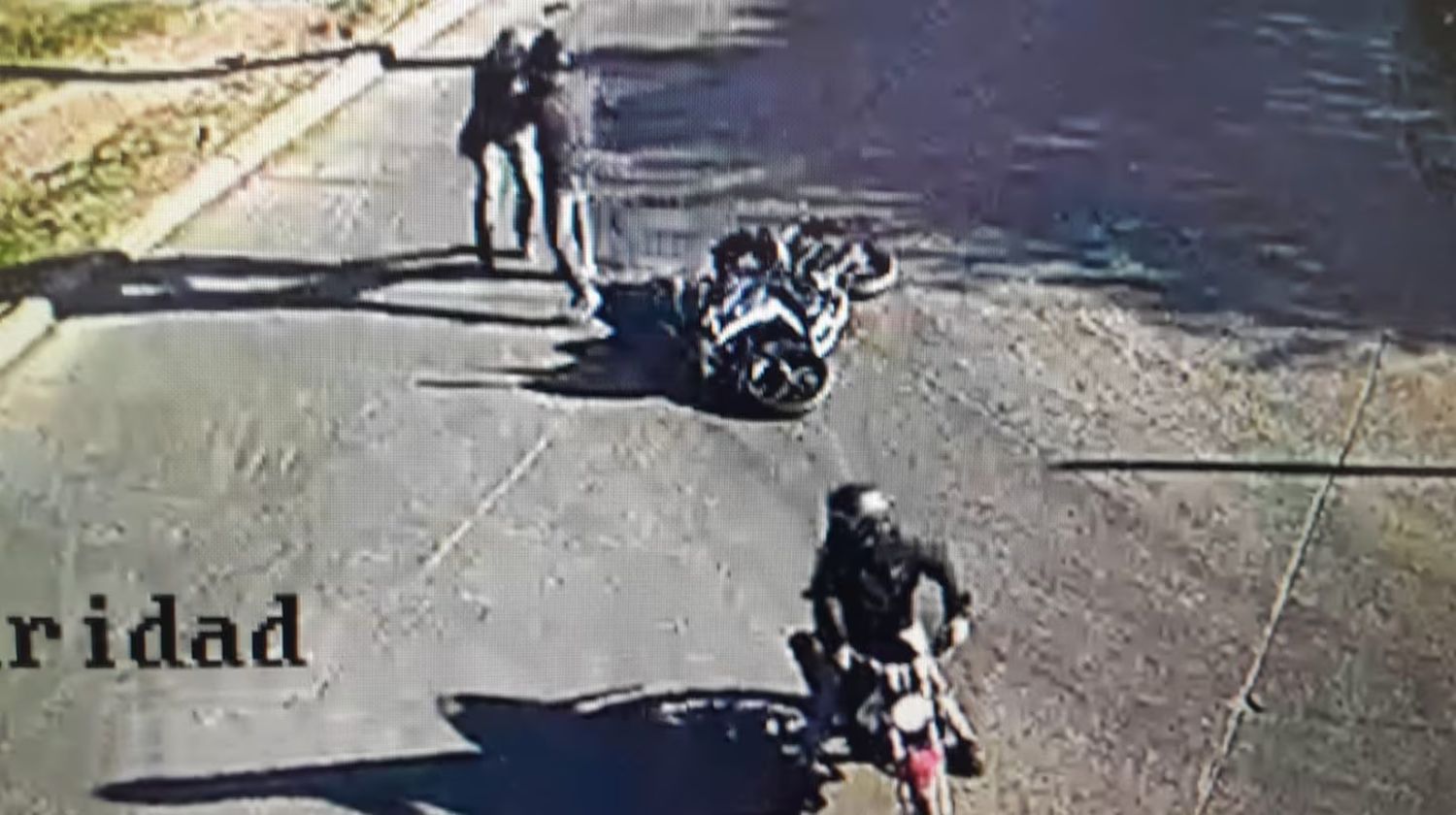 Un policía retirado mató de un disparo a un delincuente que intentó robarle la moto en Claypole