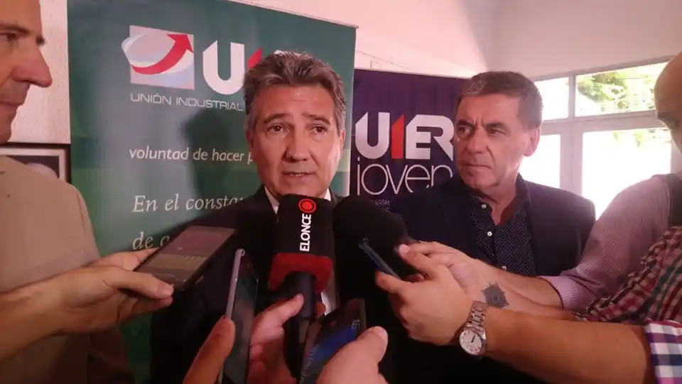 La UIER se muestra preocupada e indica que «para volver a crecer y crear trabajo, la industria no resiste más presión impositiva»
