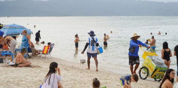 Alerta por un brote de gastroenterocolitis en las playas del sur de Brasil
