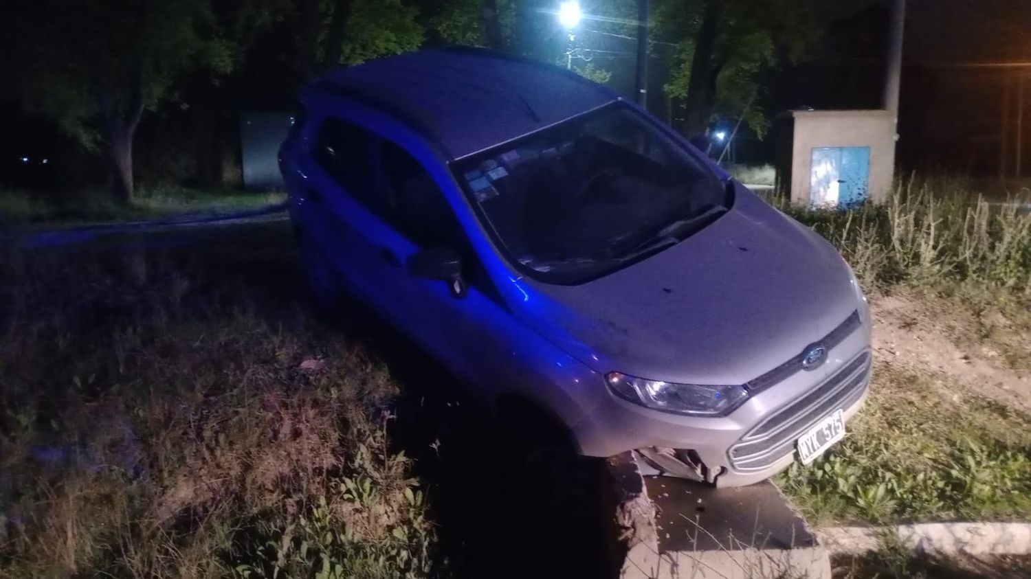 A la banquina. Un auto se despistó en 58 y 91