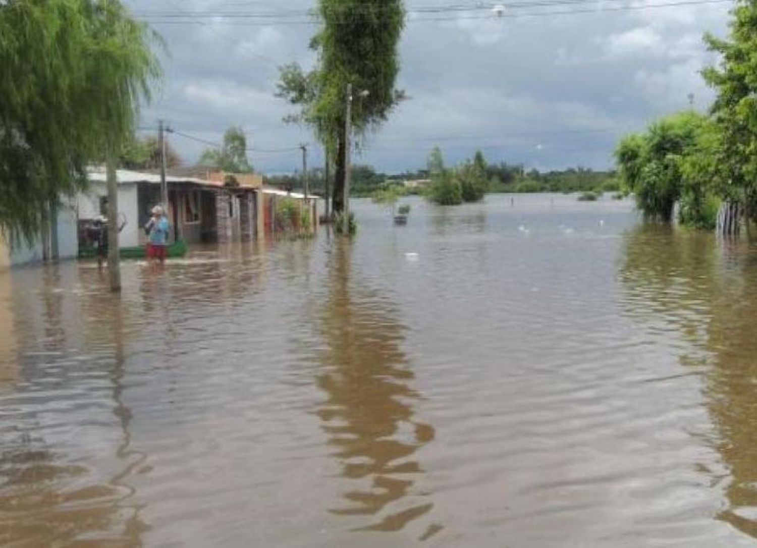Baja el agua en Salto y hay más de 100 manzanas afectadas
