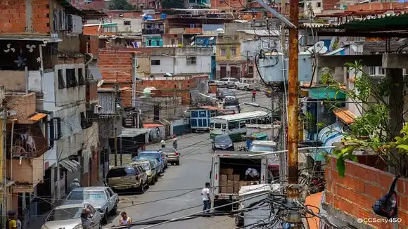 ¡PLOMO EN LA VEGA! Hieren de bala a un funcionario policial