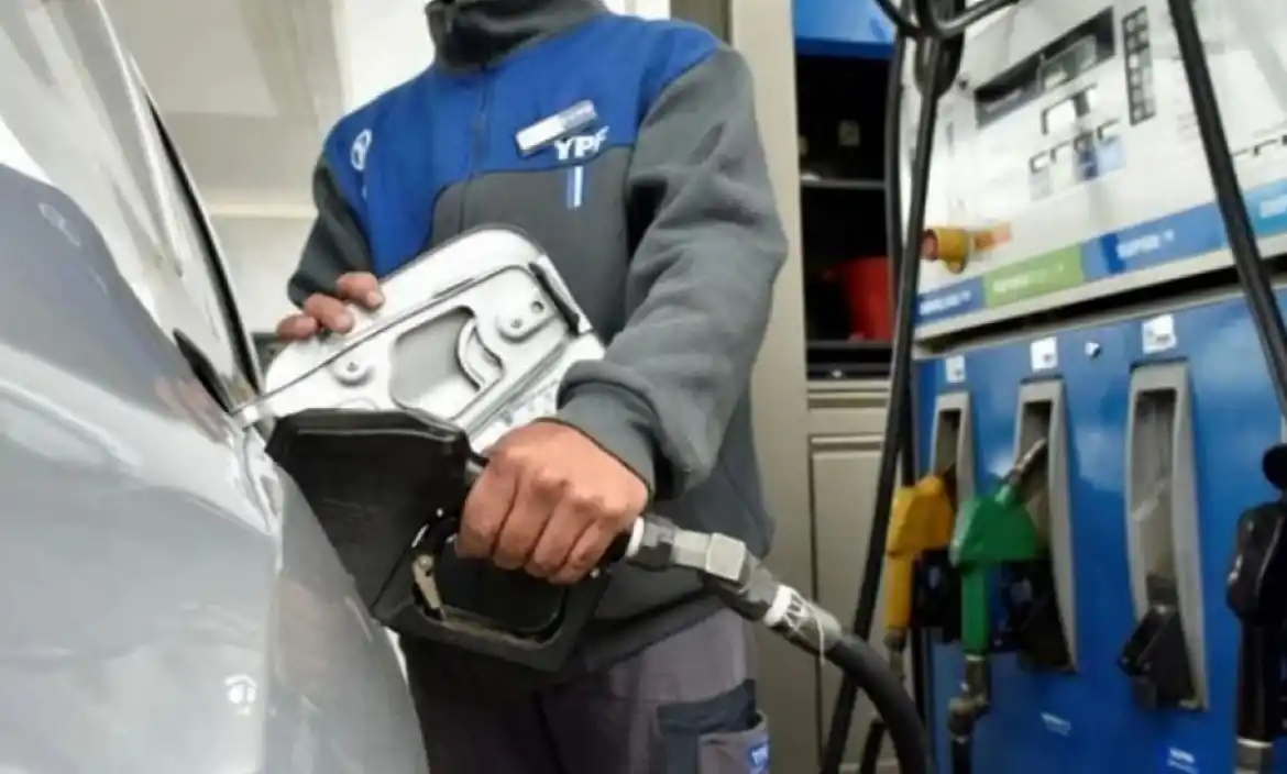 Por segundo mes, aumentó la venta de combustible