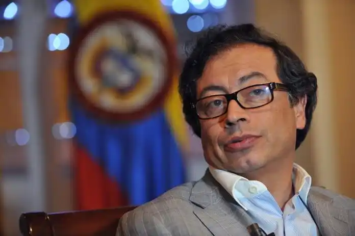 Gustavo Petro dijo que el ejército venezolano mató al «Paisa» y «Romaña». ¿ Cómo lo sabe? ¿Será?