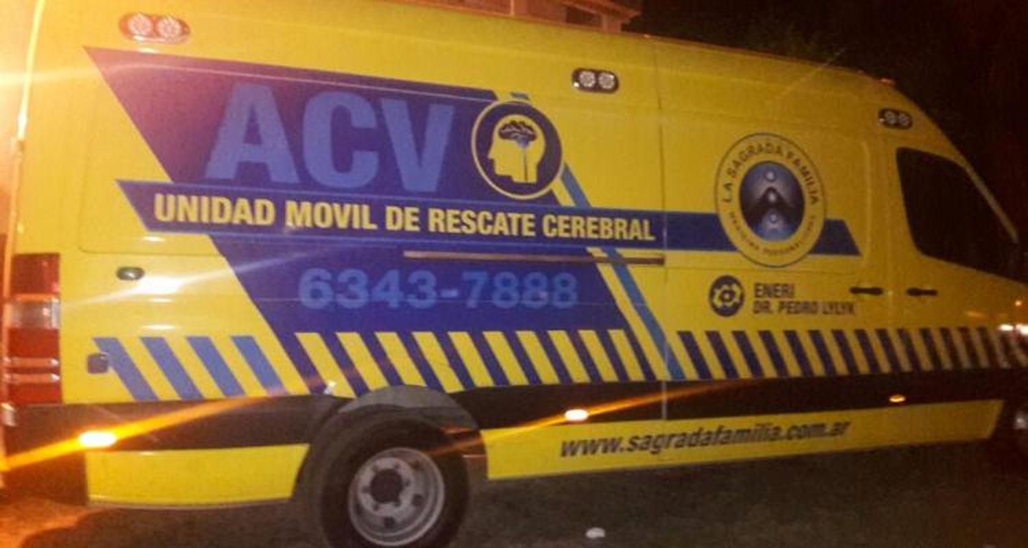 Móvil con tomógrafo y cerebro gigante para prevenir el ACV