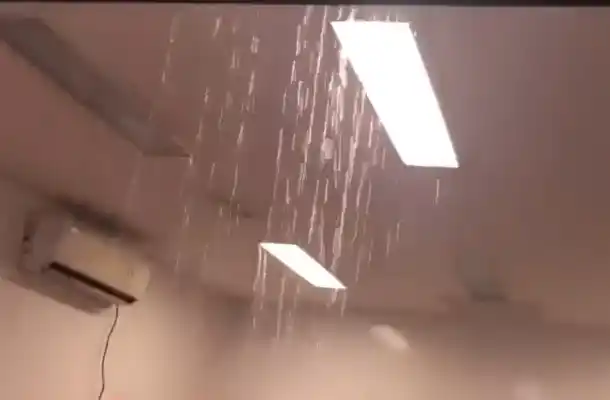 Con el temporal, volvió a llover adentro del Hospital de Berazategui 