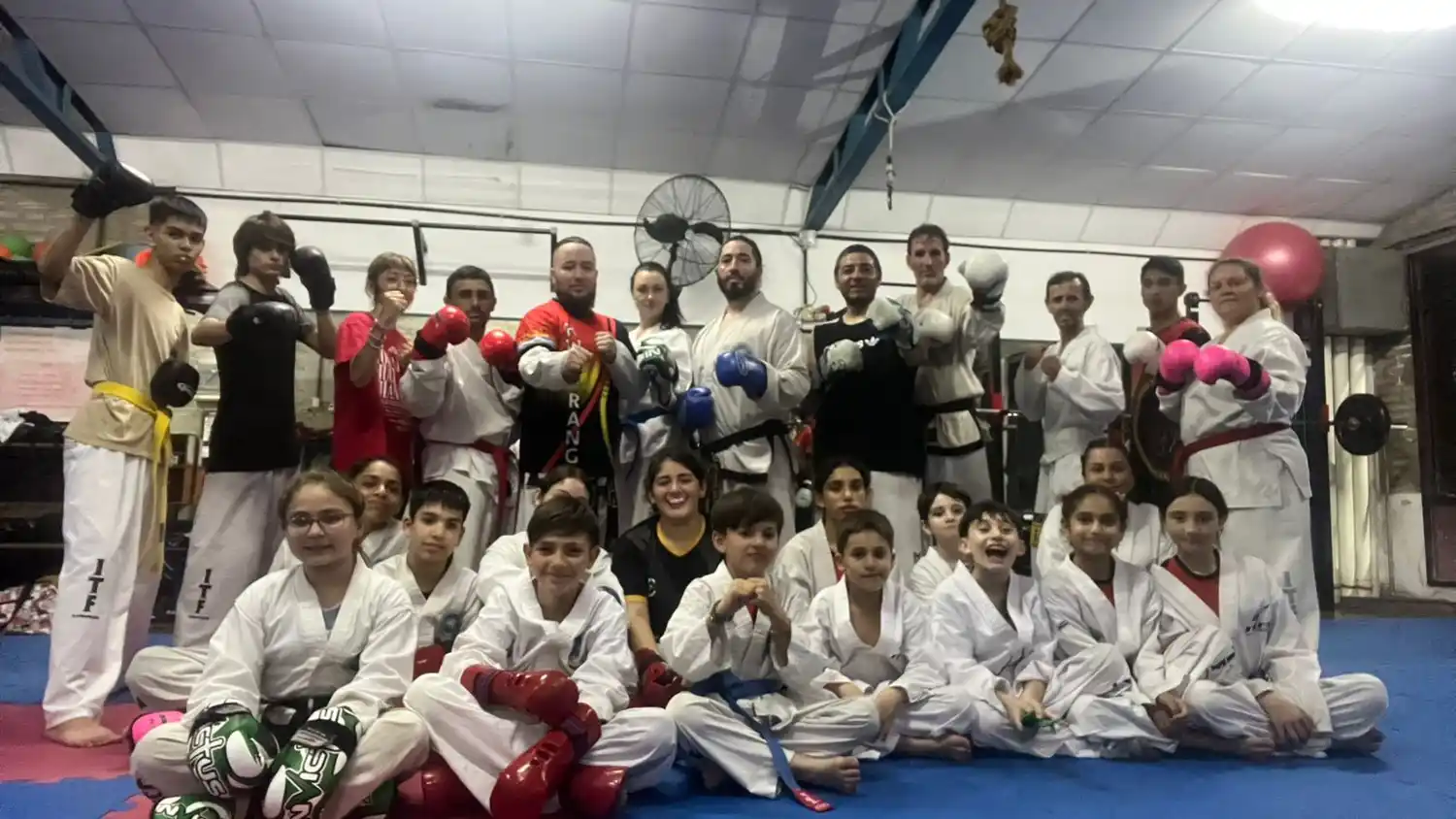 Academia de Taekwondo Hwa-Rang - 1