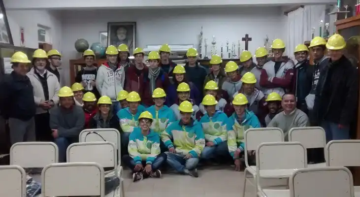 Entregaron indumentaria y elementos de seguridad a trabajadores