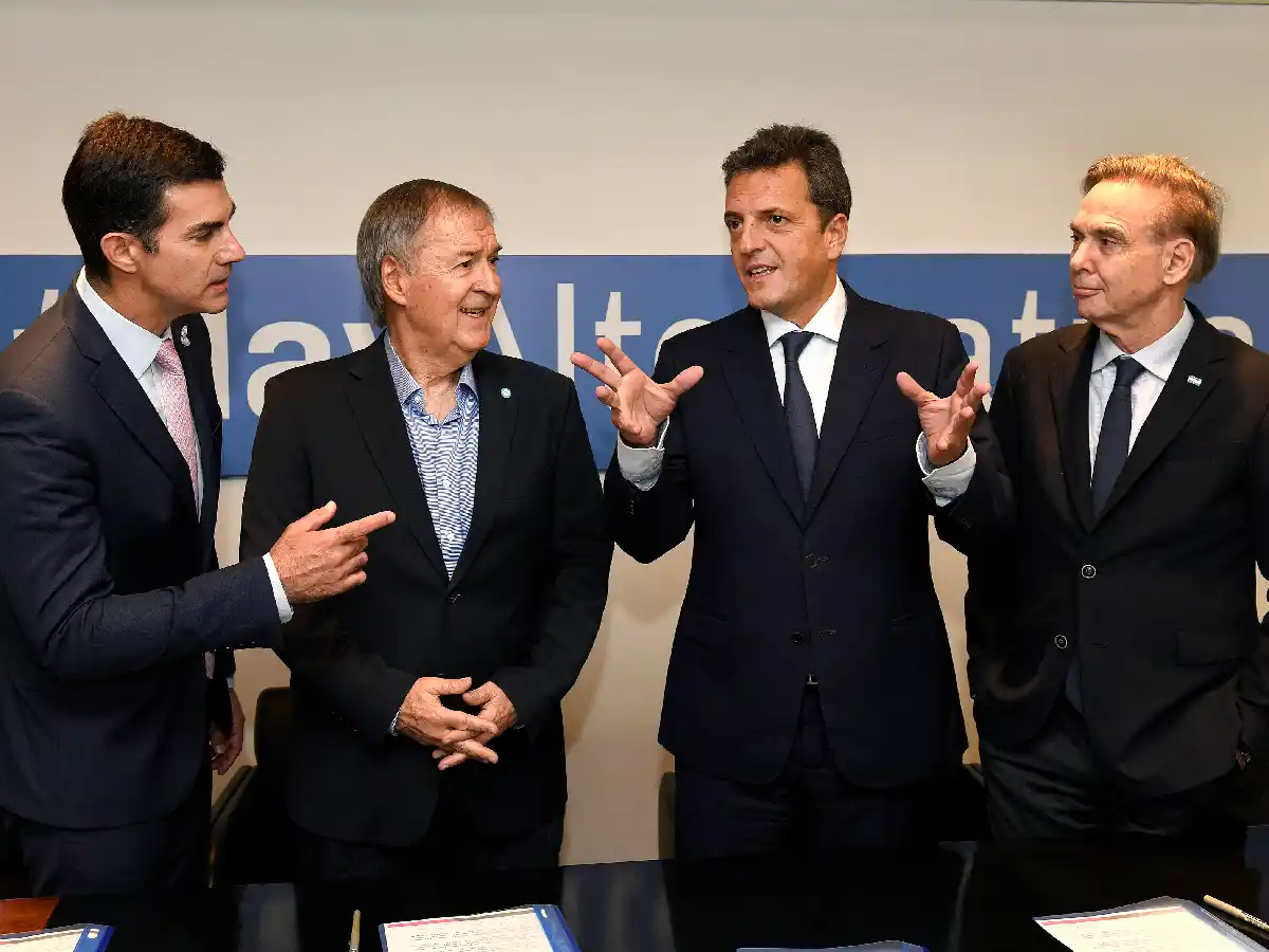 Sin Lavagna, Alternativa Federal se reunió y convocó a sumarse a Scioli y a Tinelli