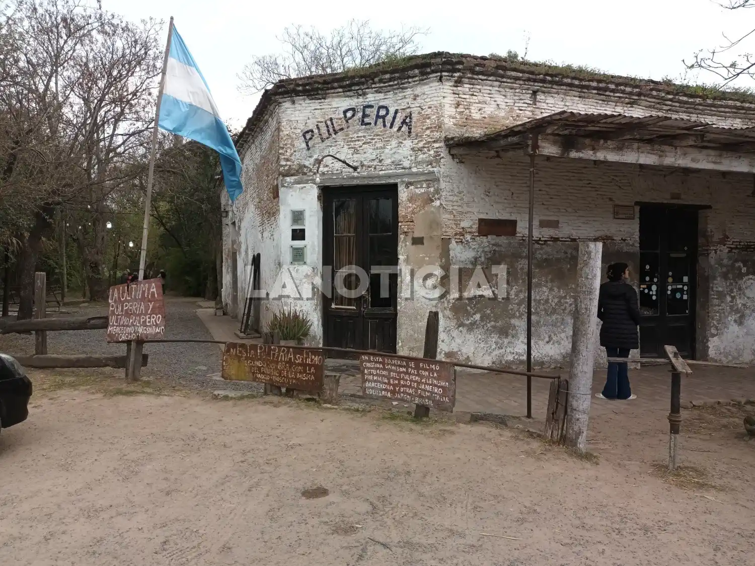 Hay 20% de descuento por pago en efectivo en la Pulpería de Cacho di Catarina
