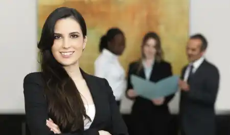 Jóvenes, mujeres y emprendedoras