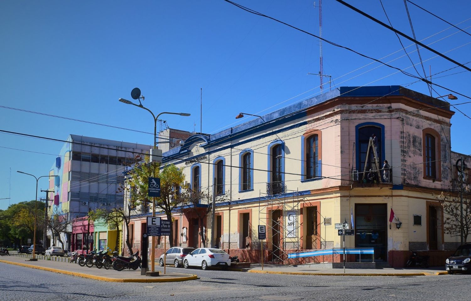 Activó el botón antipánico y la policía detuvo a su expareja
