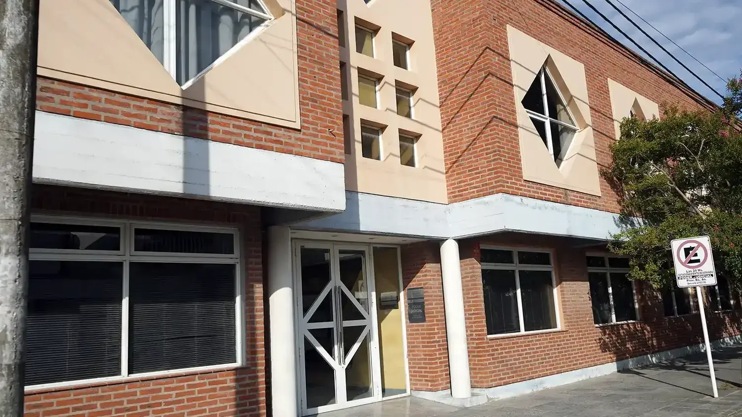 En calle 65 Nº 2790. Funciona la Cámara de Apelación en lo Civil y Comercial