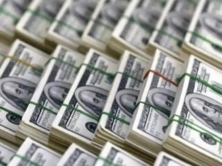 El dólar cerró mayo en alza y el mercado lo ubica en $1.600 para diciembre