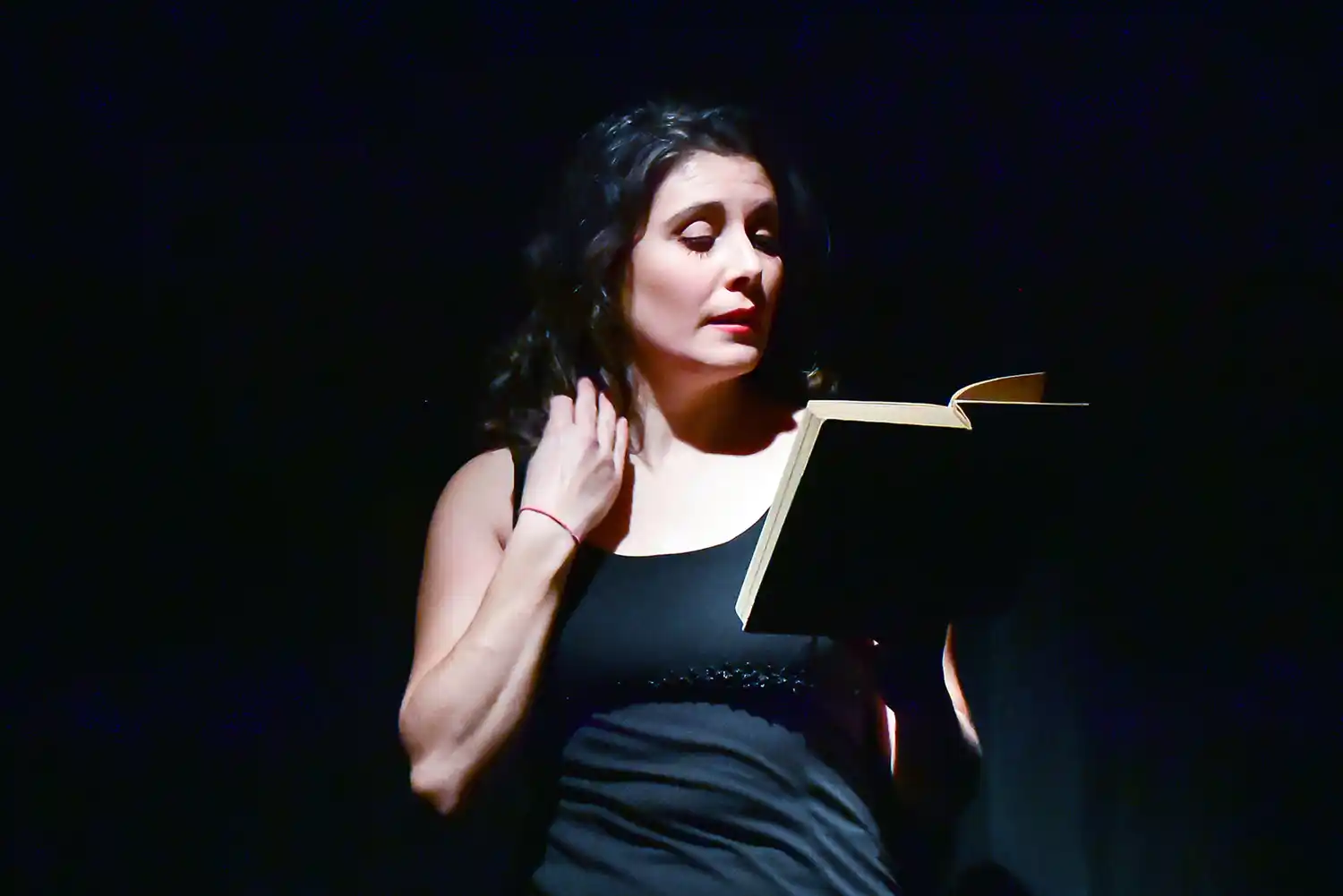 Milagros Cabrera. Interpreta La Casa