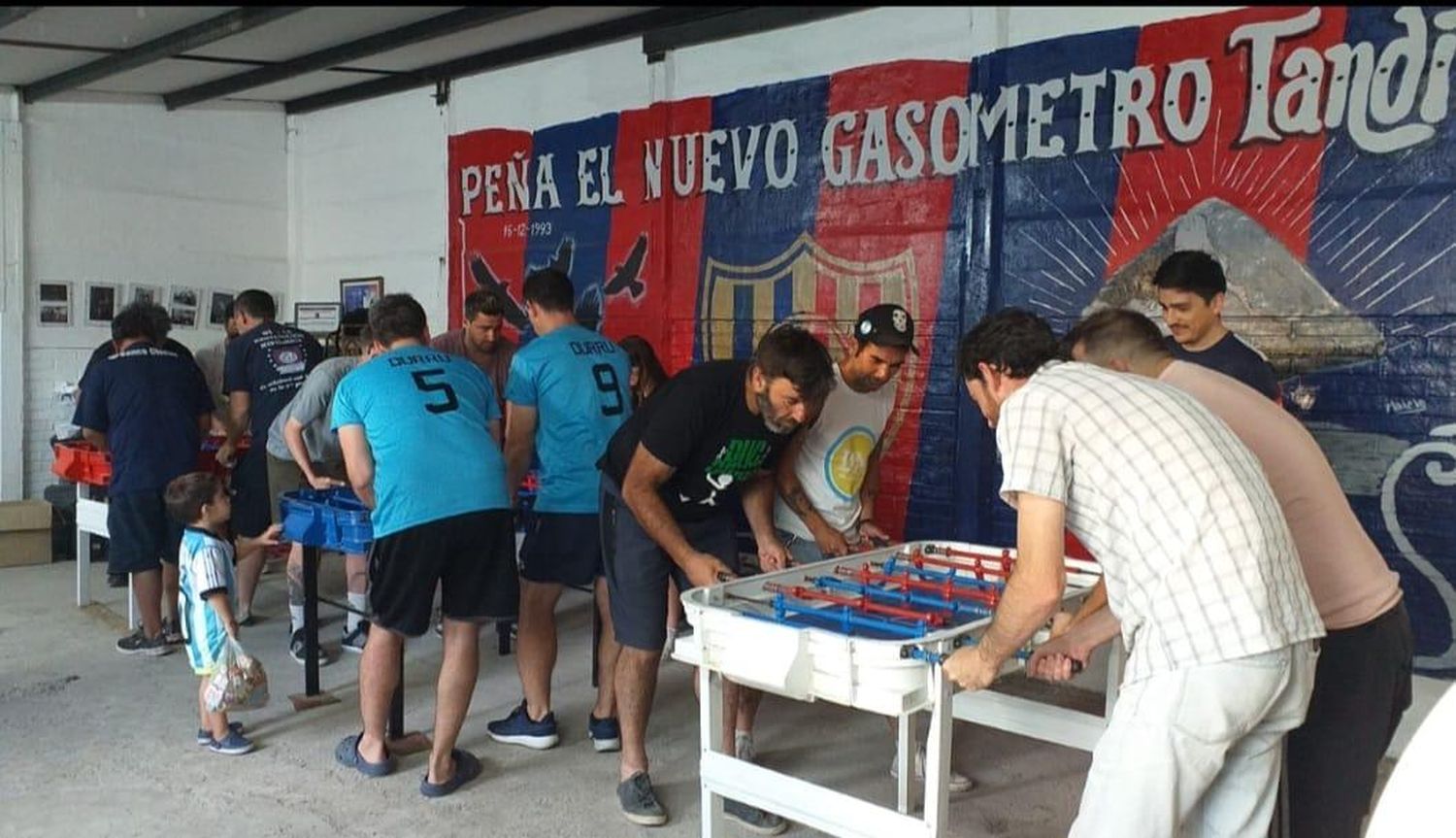 Los sanlorencistas organizan otro torneo de metegol.