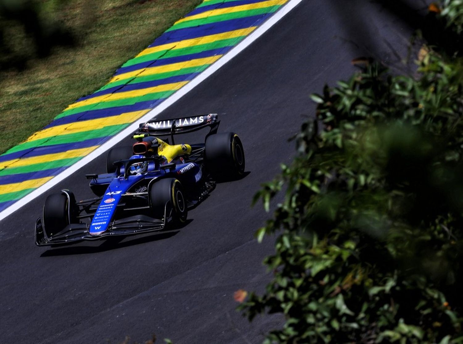 En medio de un Interlagos de rumores: Cómo le fue a Colapinto en el Día 1 del Gran Premio de Brasil