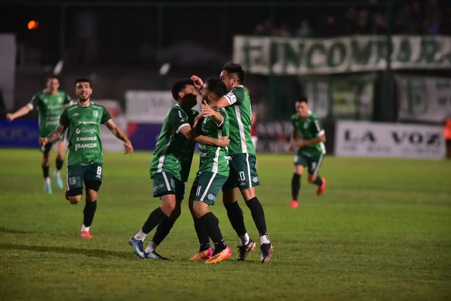 Sportivo ganó, gustó y goleó.